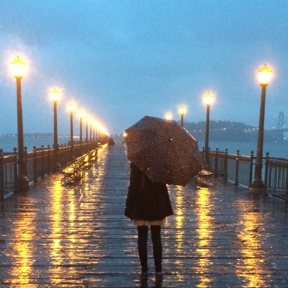 Meet your Posher, Ashley! 💜 - Picture 1 of 1